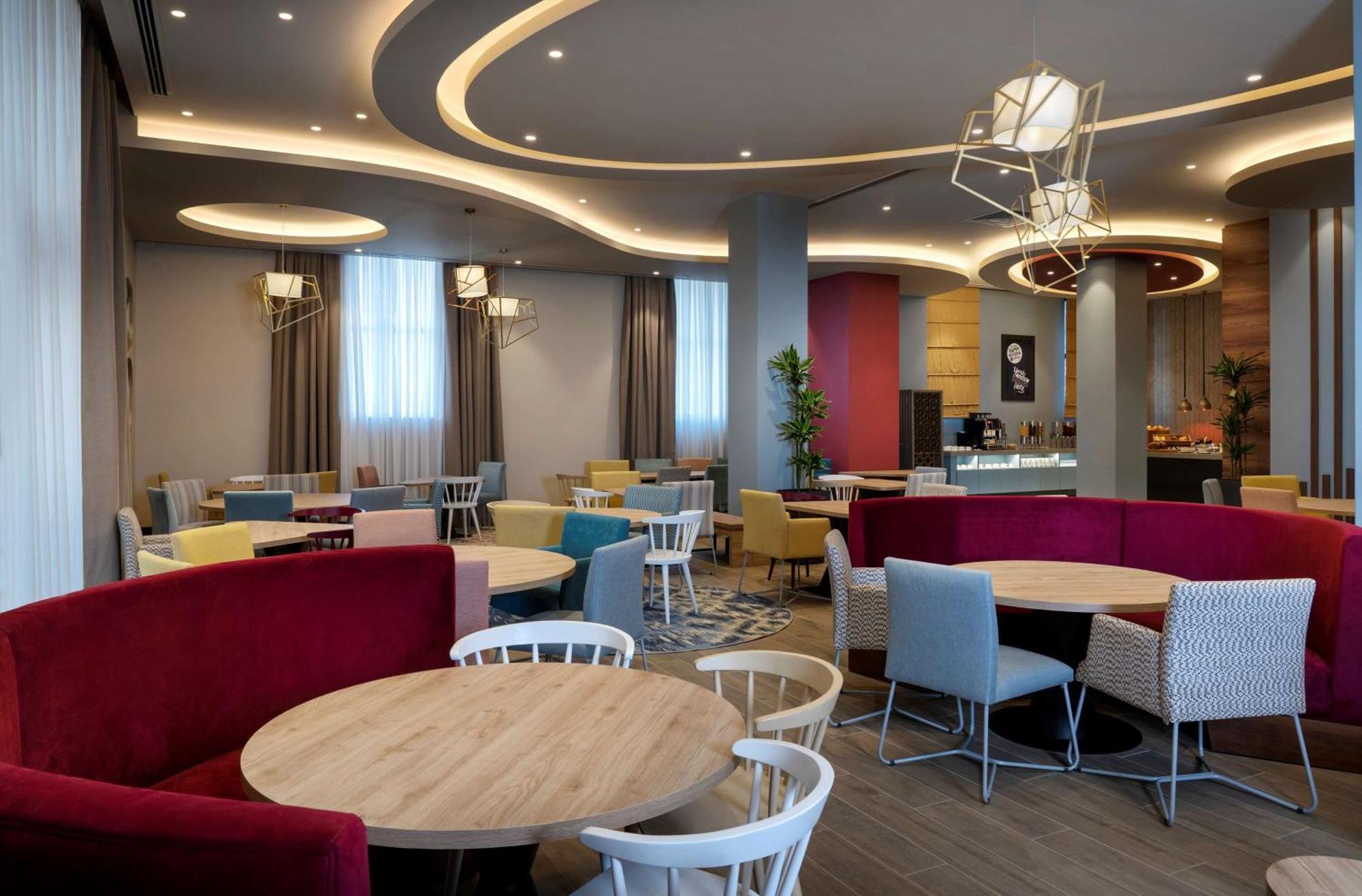 Отель Hampton By Hilton Ташкент Экстерьер фото